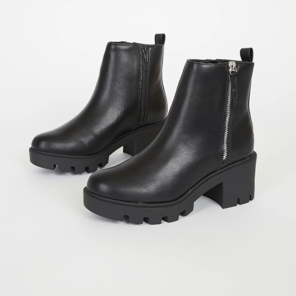 Dolce Vita Nicola Black Platform Ankle Boots Booties Sz 8.5